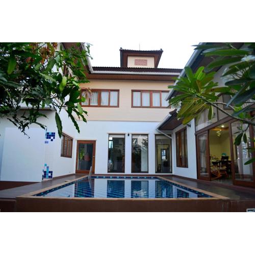 Aspiraya Homestay with Pool - สำหรับชาวต่างชาติเข้าพักเท่านั้น