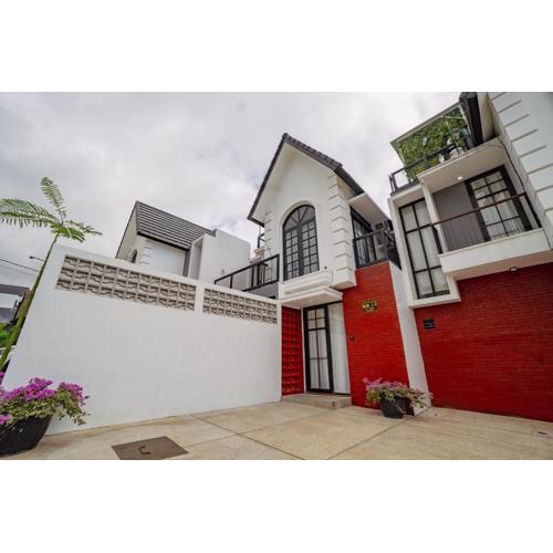 Asri Panderman Villa J-2