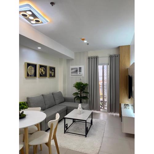 Asters - Two Bedroom Condo Unit with Balcony