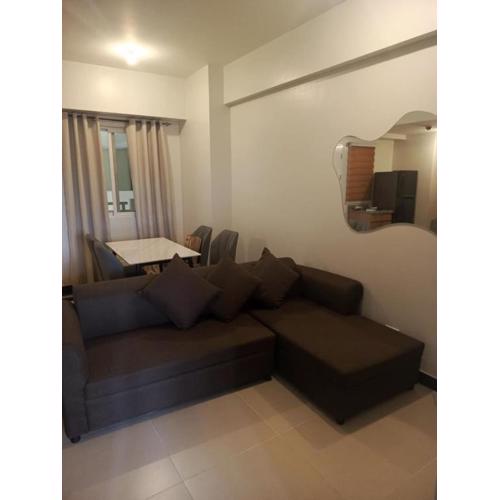 Aston Place, Dominga Street