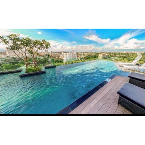 AstraBChiangMai 无边泳池套房