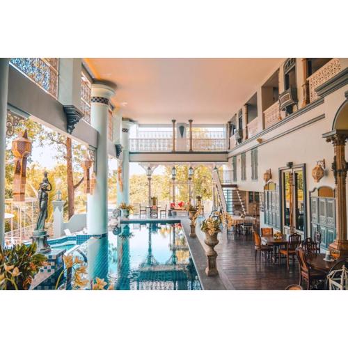 At Pingnakorn Huaykaew