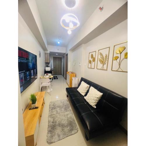 Athena Suite near Mall of Asia