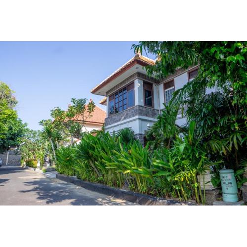Atres Griya Villa 5 Private Bedroom Kuta