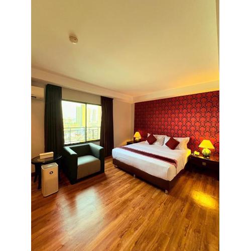 Atrium Boutique Hotel