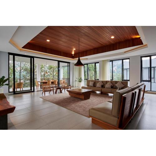 Atsuka Hill View Villa 8 bedrooms with a private heated swimming pool