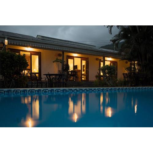 Auberge d'Anse Boileau & Restaurant Chez Plume