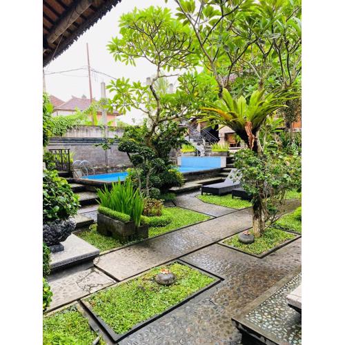 Aura Bisma Guesthouse