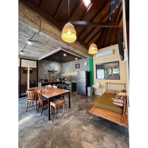 Authentic Nusa Dua home, 4BR, Renovated 2025