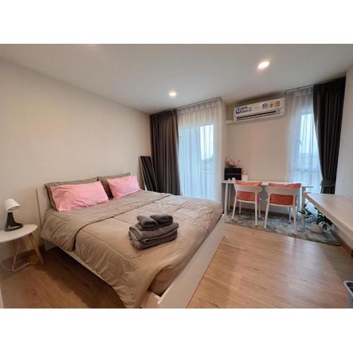 AVALYN Room Plus III - East Ville