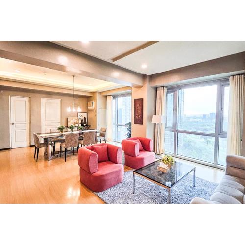 Avant Spacious Sanctuary with the best view in BGC