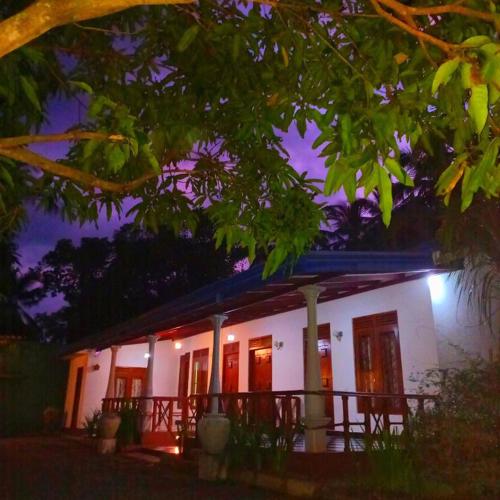 Avian Garden Udawalawe