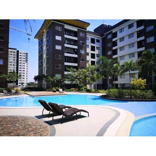 AVIDA ATRIA T2- B, near S&R and SM city by Denice