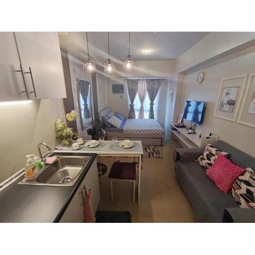 Avida Tower4L21 staycation rm1104