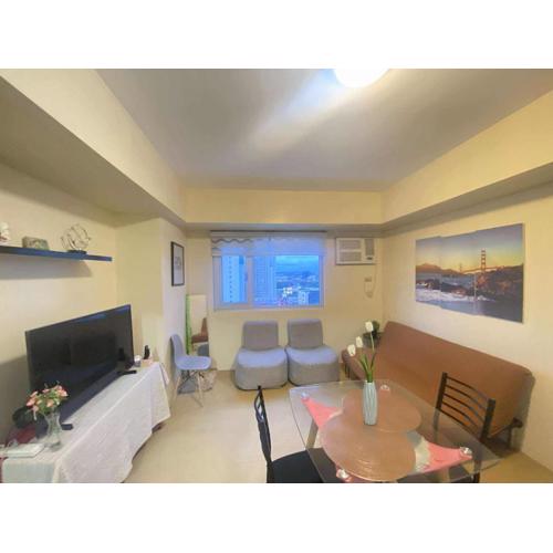 AVIDA TOWERS 1BR Sea and City View Condo at Poblacion