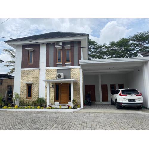 AW Lor House - Yogyakarta