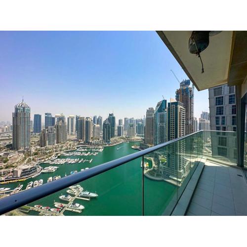 AWS Holiday Homes - Unique Views at Damac Heights