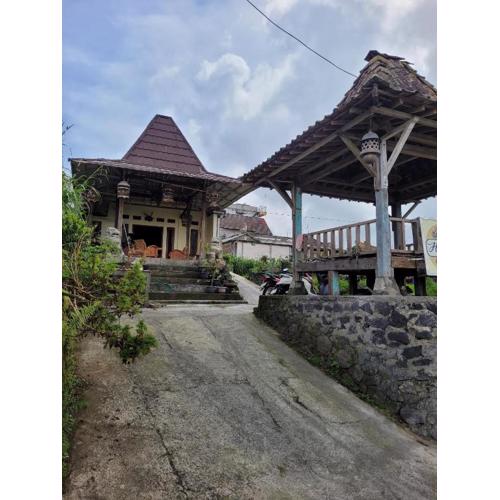 Ayem Tentrem Homestay