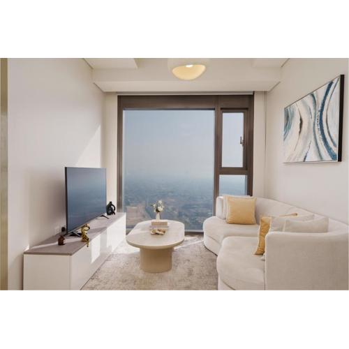 Aykon Luxury Sky Collection Suites with Sea View by HSHOME