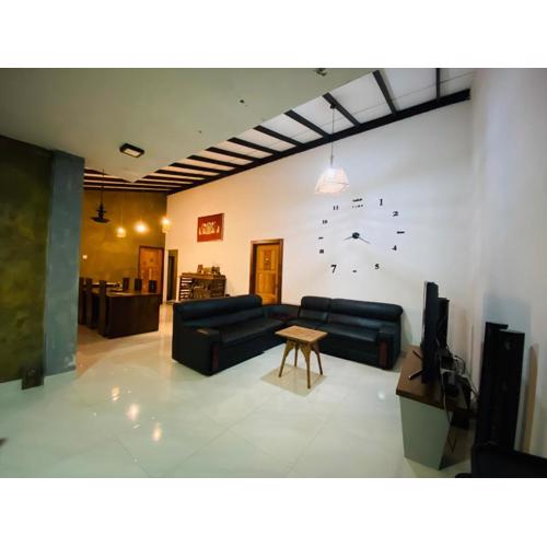 Ayubowan Holiday Home