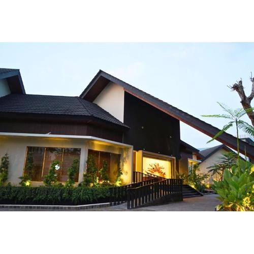 Azana Garden Hill Resort Blora