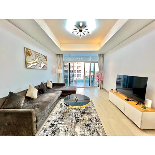 Azizi Mina - Palm Jumeirah