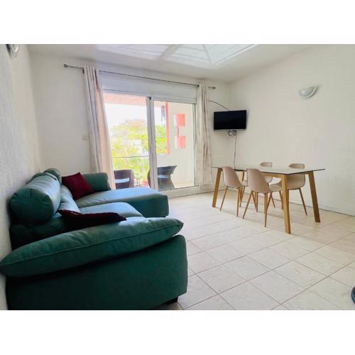 Azur Beach Complex - 1 min from Pereybere beach