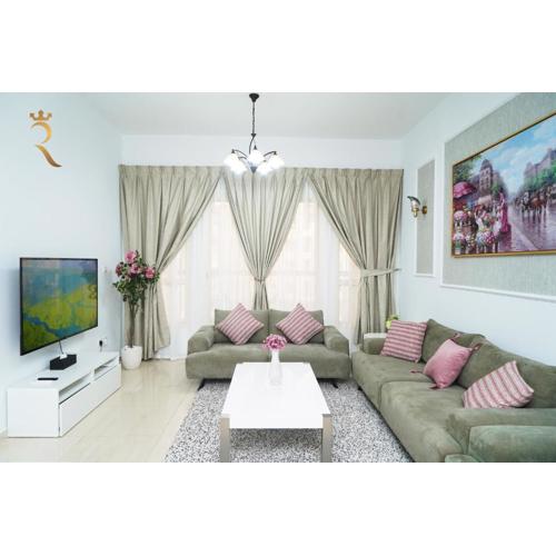 Azure Bliss - Cozy 1BR Haven in Baniyas, Near Baniyas Square