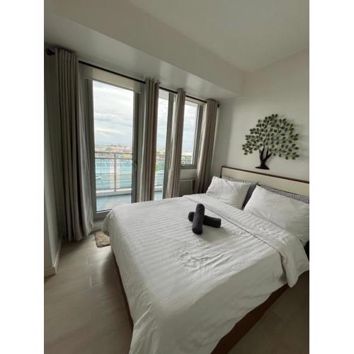 Azure Condo Maui by arlene