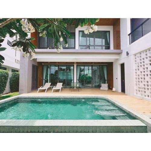 Azure Heaven Pool Villa