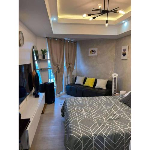 Azure Homestay with PS4, near Malls and City View