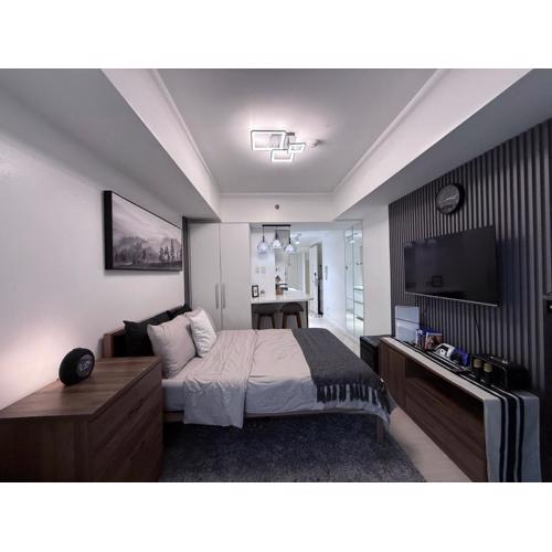 Azure North Pampanga Bachelor Pad