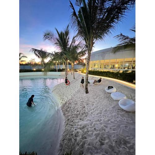 Azure North Staycation by 7TwentySix CRIB