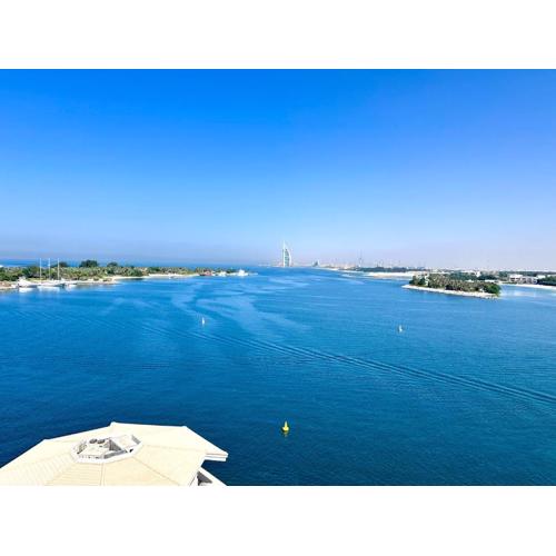 Azure Residences 1BR Palm Jumeirah