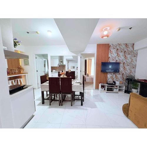 Azure resort Paranaque deluxe 8 plus 2toddler free