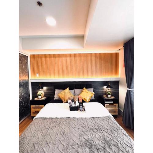 Azure Urban Resort paranaque velvet horiyama