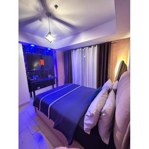 Azure Urban Resort Residences - Staycationary Miami 1710