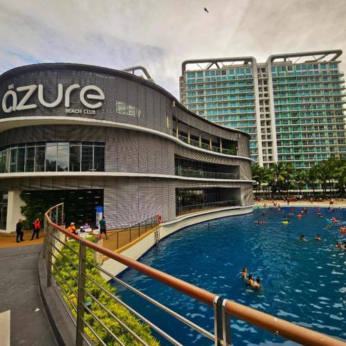 Azure Urban Resort Residences by Moldez Staycation