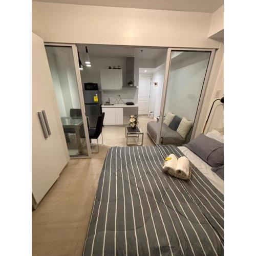 Azure Urban Resort Residences