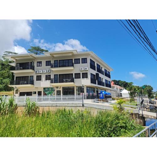 B Holiday Apartments