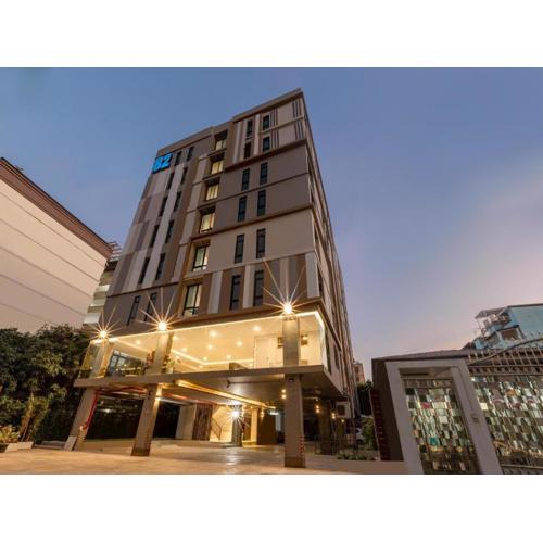 B2 Huai Khwang Premier Hotel