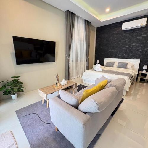 Baan Bodang in Bang Po Beach, Koh Samui