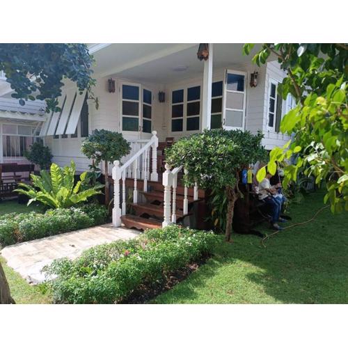 Baan Chay Klong, Canal side Classic Home 2BRs