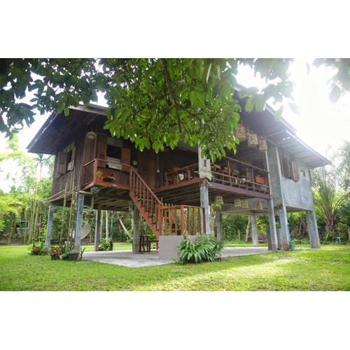 Baan Chi Homestay