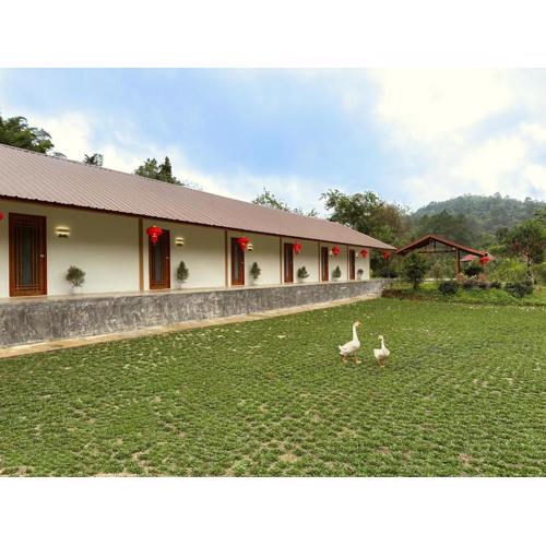 Baan Daeng Resort บ้านรักไทย