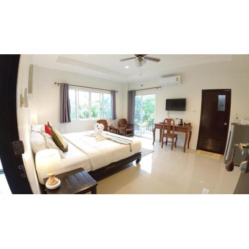 Baan Glangsuan Bang Kobua