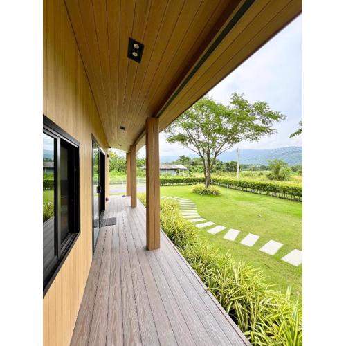 บ้านเขาล้อมนครนายก Baan Khao Lom