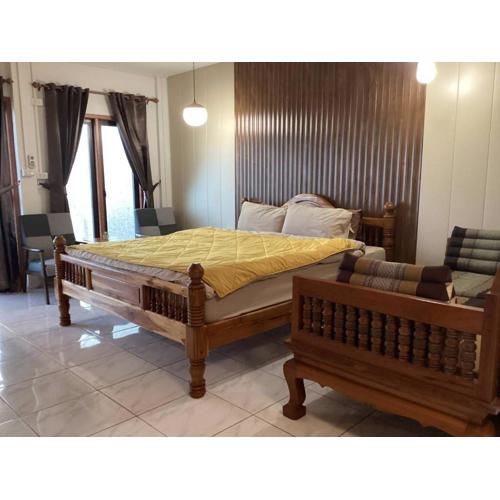 Baan Khunsri Guesthouse