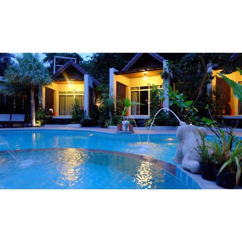 Baan Klang Aow Beach Resort