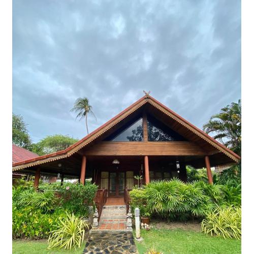 Baan Laem Noi Villa's